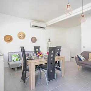 https://douceur-crole.comcaribbean.com